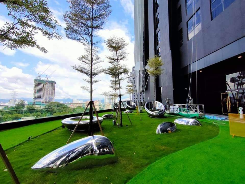Arte Mont Kiara Host By Host Corner Suites Kuala Lumpur Exterior photo