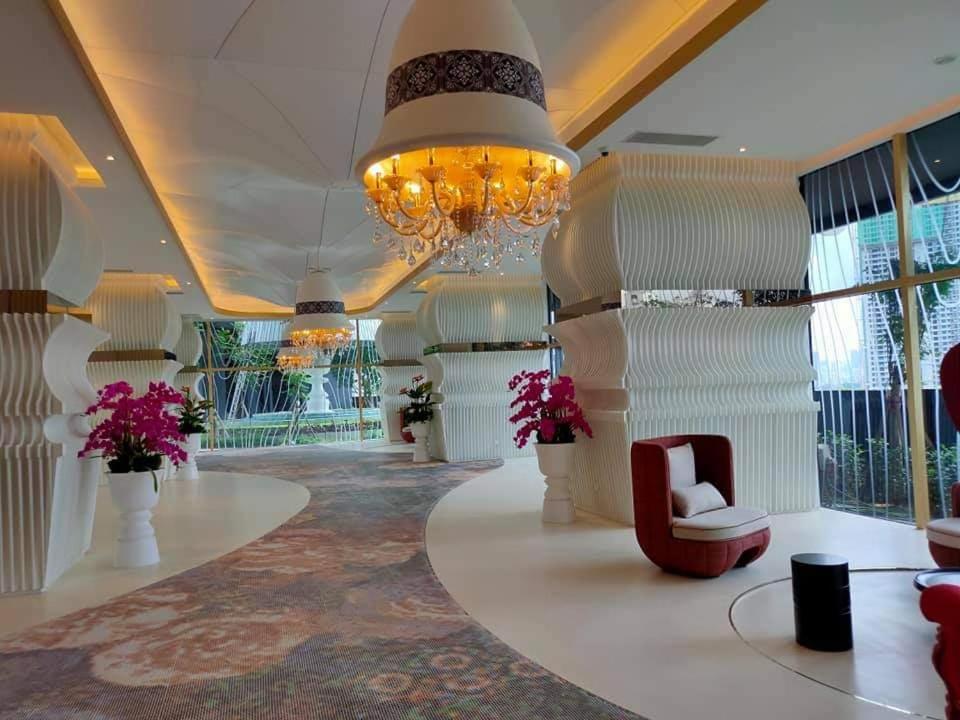 Arte Mont Kiara Host By Host Corner Suites Kuala Lumpur Exterior photo