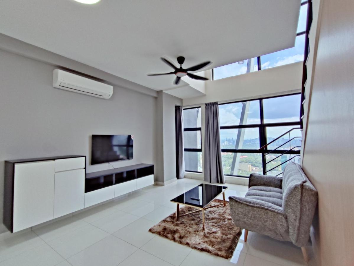 Arte Mont Kiara Host By Host Corner Suites Kuala Lumpur Exterior photo